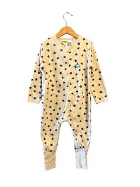 Bonds Cream One-Piece Footie with Black Stars